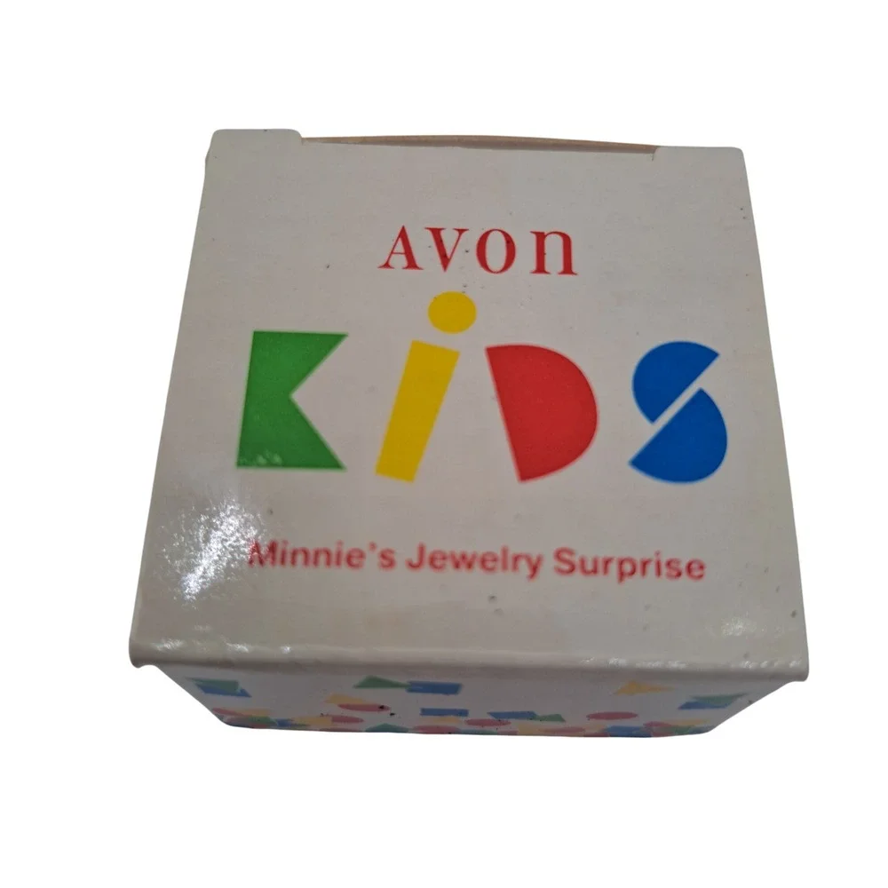 Avon Kids Disney Minnie Mouse Jewelry Surprise Box with Brooch and Earrings Set